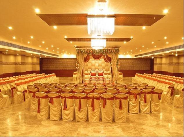 Grand Thakar Hotel ราชโกฎิ ภายนอก รูปภาพ