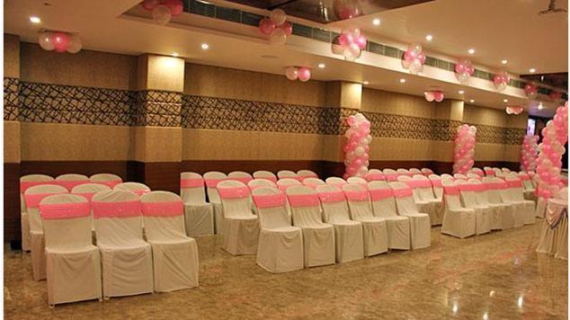 Grand Thakar Hotel ราชโกฎิ ภายนอก รูปภาพ