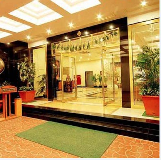 Grand Thakar Hotel ราชโกฎิ ภายนอก รูปภาพ